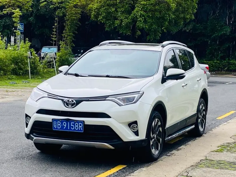 Toyota RAV4 2.5L Auto 4WD Elite Edition, 2016 — фото 1