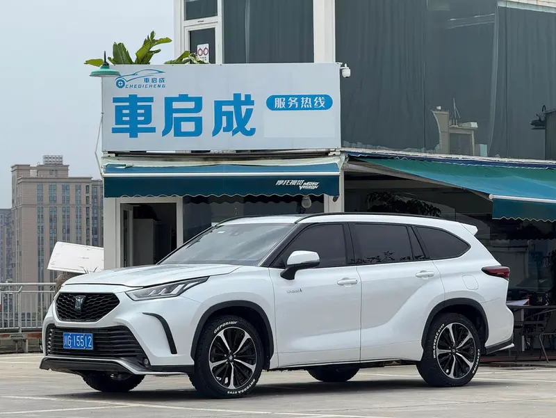 Toyota Crown Kluger Smart Hybrid Dual Engine 2.5L E-CVT 4WD Luxury Edition, 2023 — фото 1