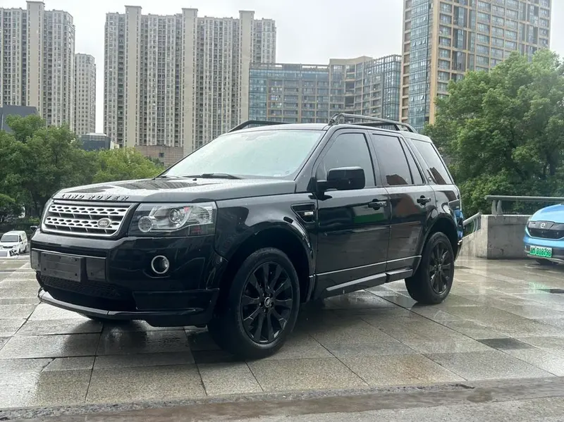 Land Rover Freelander 2 2.0T Si4 SE Gasoline Edition, 2014 — фото 1