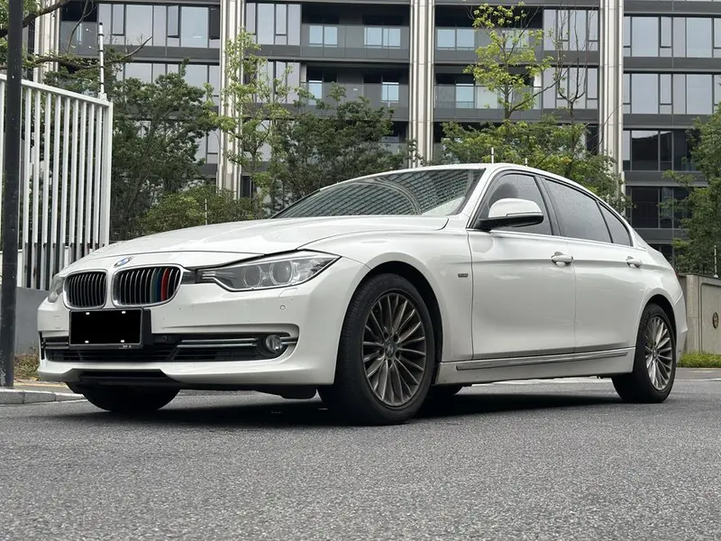 BMW 3-Series, 2015