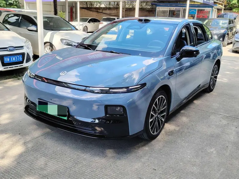 Leapmotor B01, 2025
