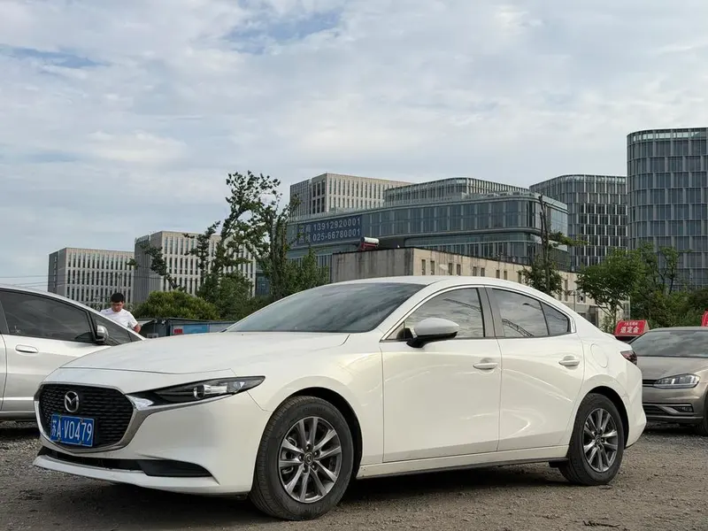 Mazda 3 Axela, 2021