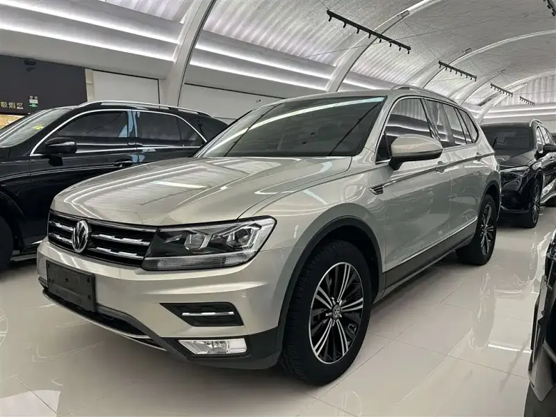 Volkswagen Tiguan L, 2020