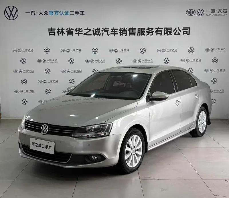 Volkswagen Sagitar, 2015