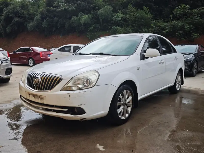 Buick Excelle, 2013