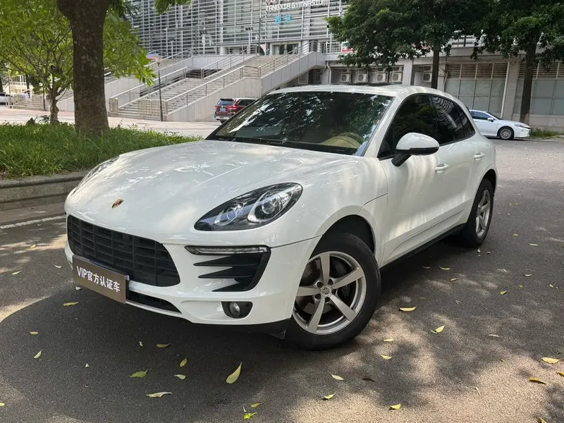 Porsche Macan, 2014