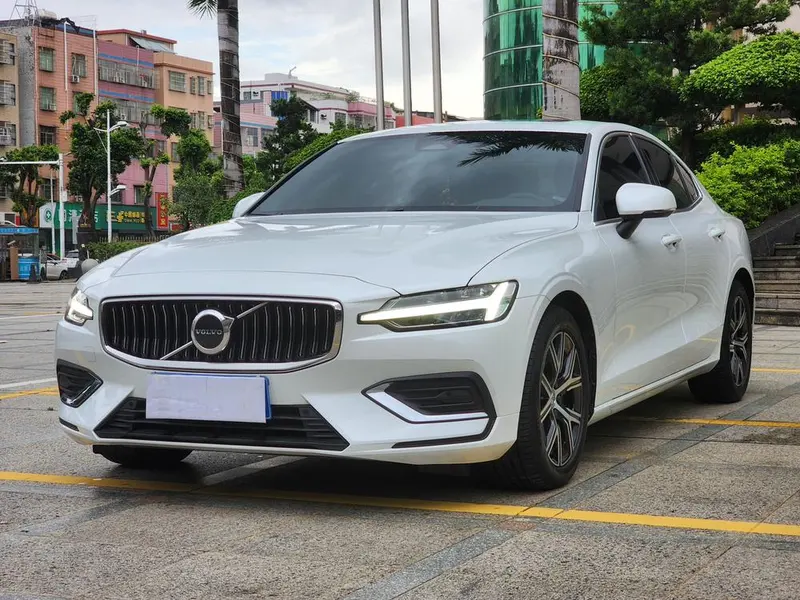 Volvo S60, 2024