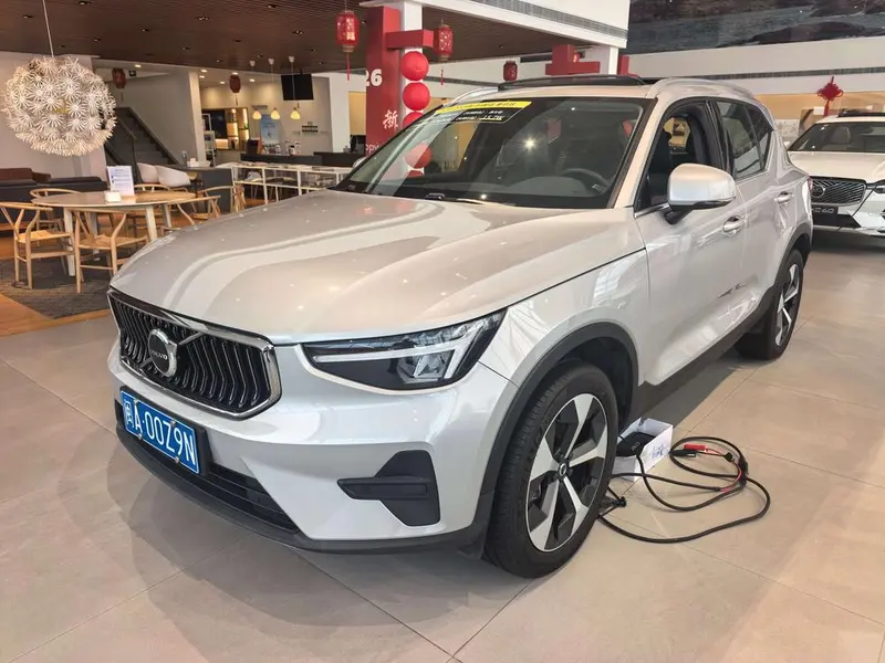 Volvo XC40, 2024