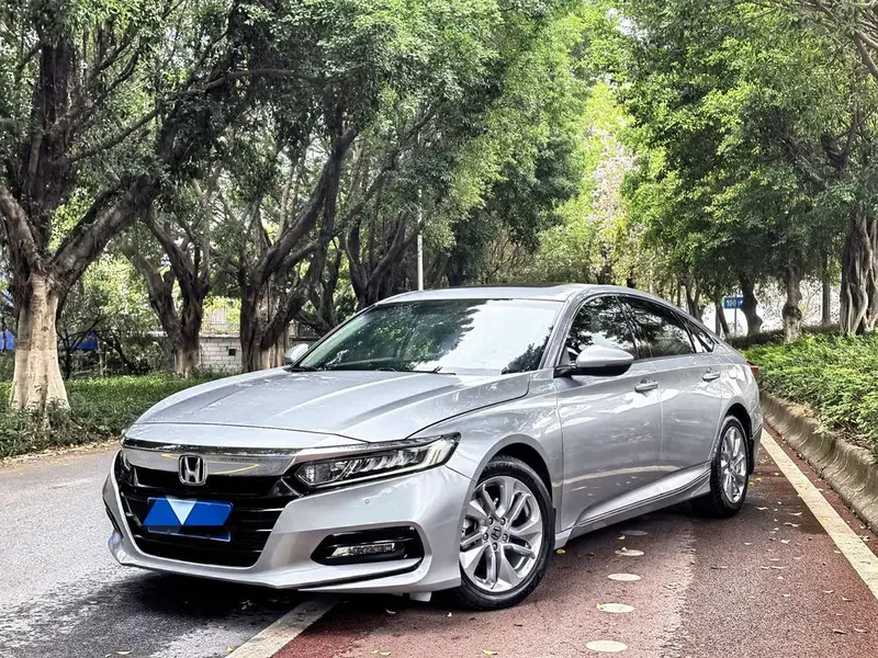 Honda Accord 260TURBO Elite Edition CN5, 2018 — фото 1