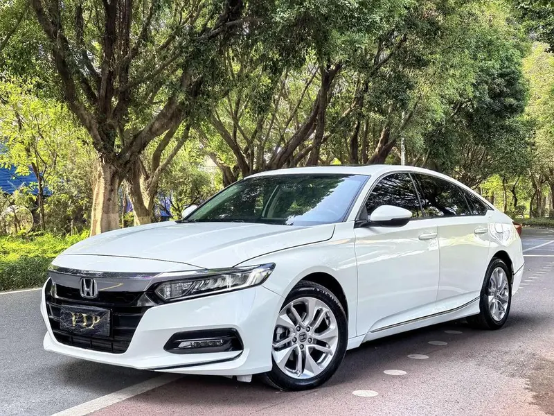 Honda Accord 260TURBO Elite Edition CN5, 2018 — фото 1