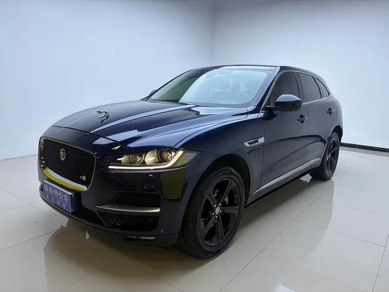 Jaguar F-PACE, 2016