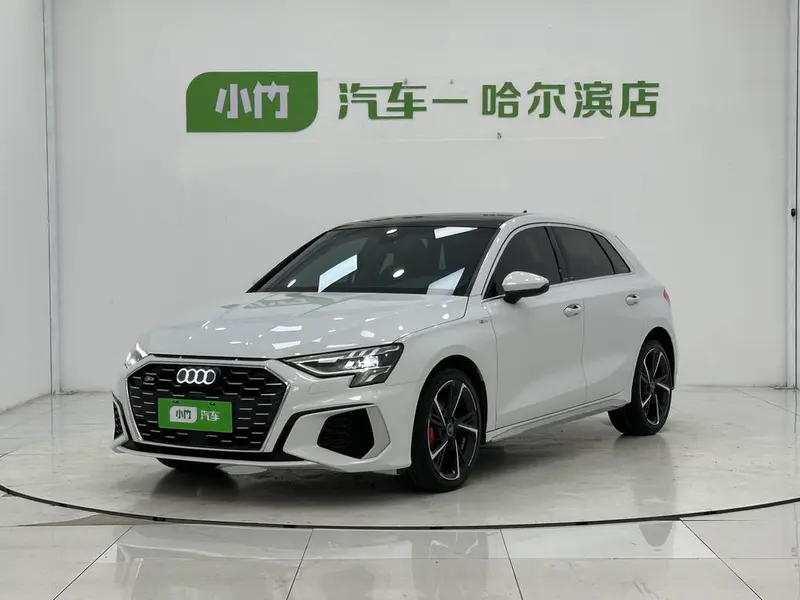 Audi A3 Facelift Sportback 35 TFSI Fashion Sport Version, 2023 — фото 1