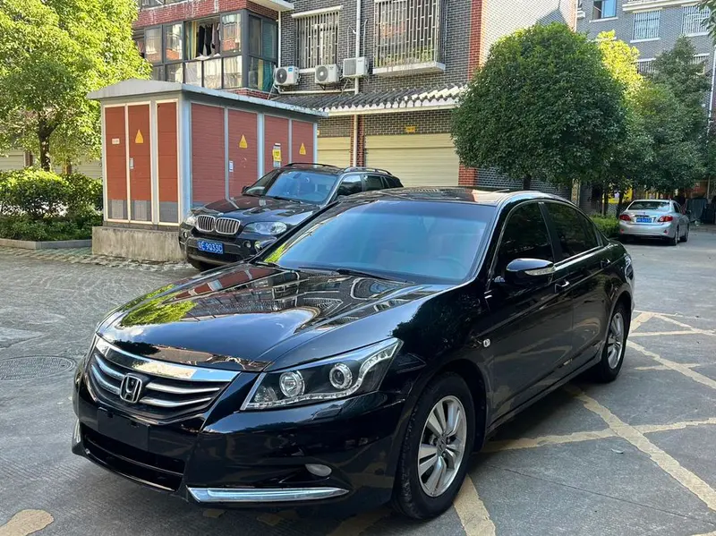 Honda Accord 2.0L SE, 2012 — фото 1