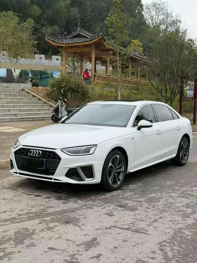 Audi A4L 40 TFSI Fashion Version, 2020 — фото 1