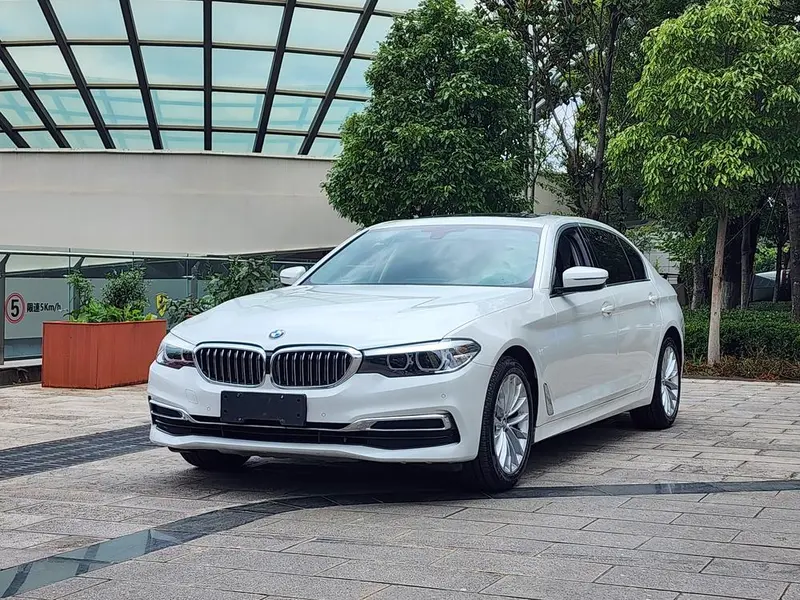 BMW 5-Series, 2020