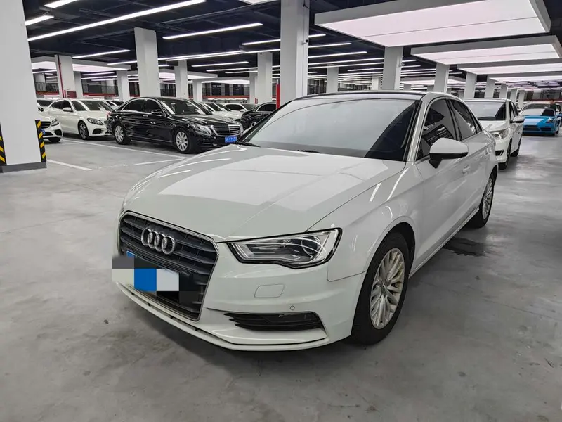 Audi A3 Limousine 35 TFSI Version, 2016 — фото 1