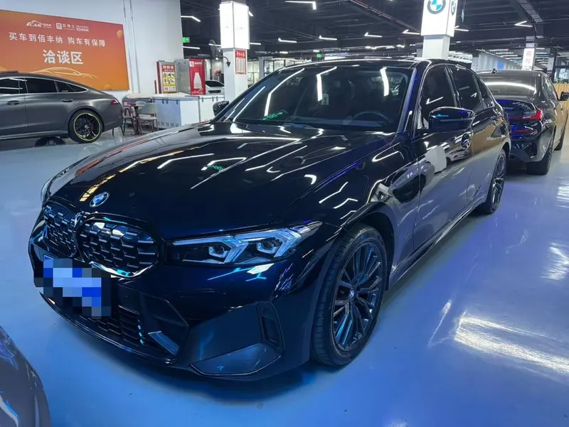 BMW 3-Series, 2023