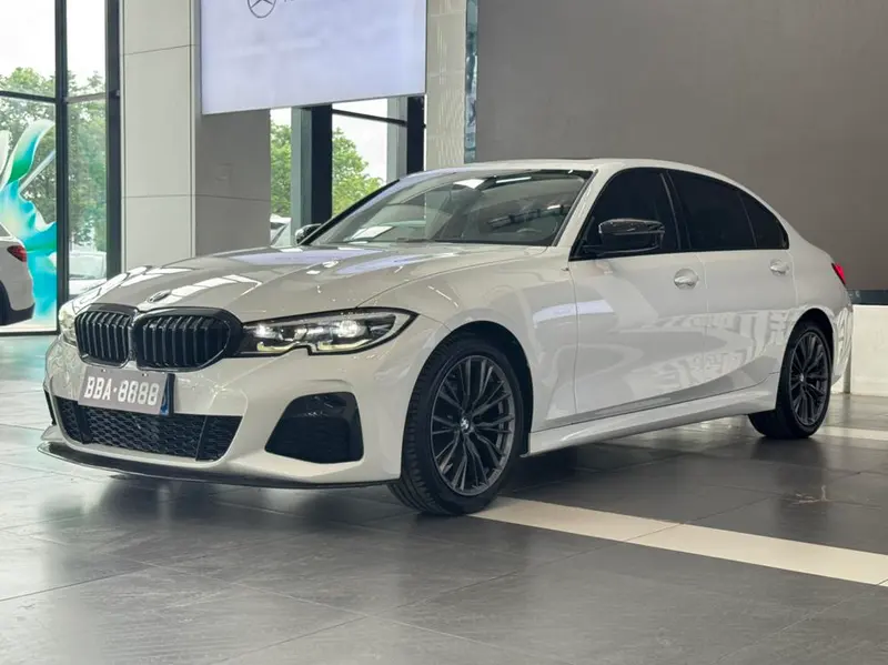 BMW 3-Series, 2021