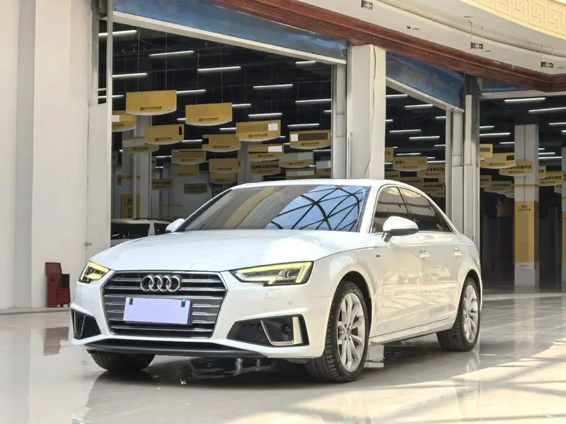 Audi A4L 40 TFSI Fashion Version CN6, 2019 — фото 1