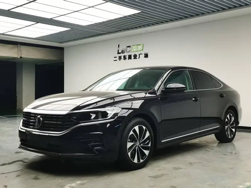 Volkswagen Passat, 2022