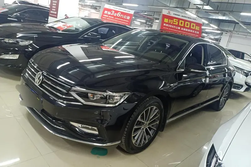 Volkswagen Magotan 330TSI DSG Luxury Version, 2020 — фото 1