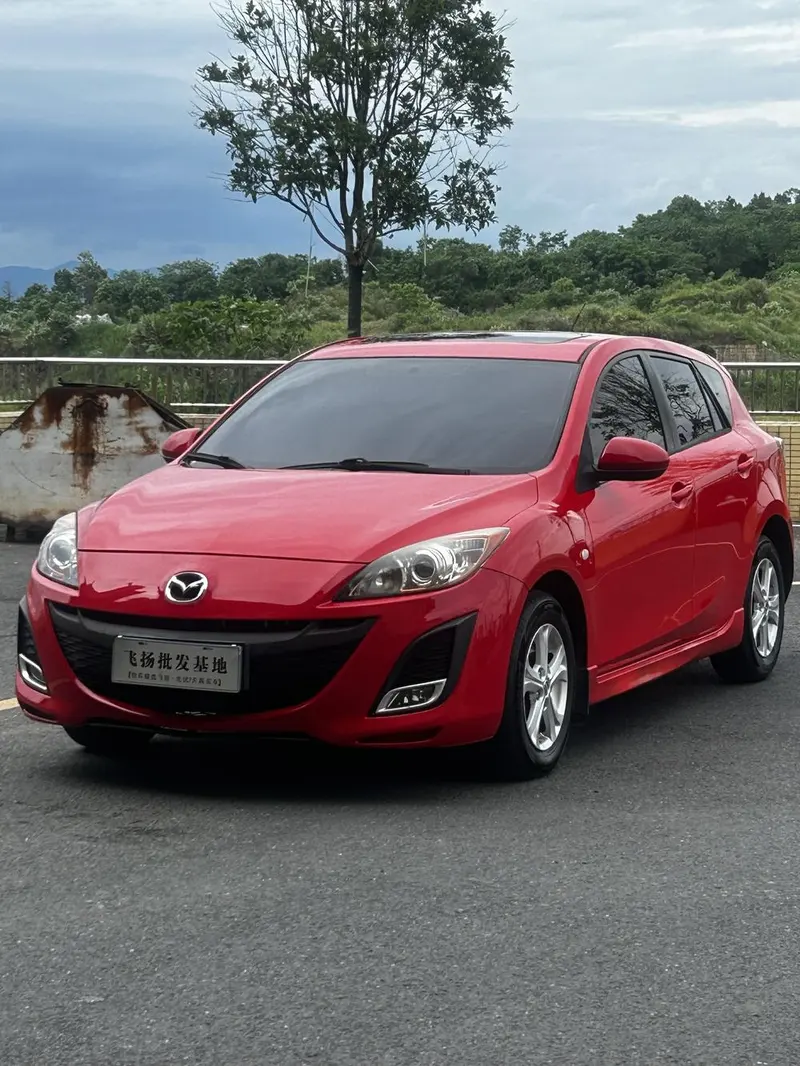Mazda 3 Xingcheng, 2012