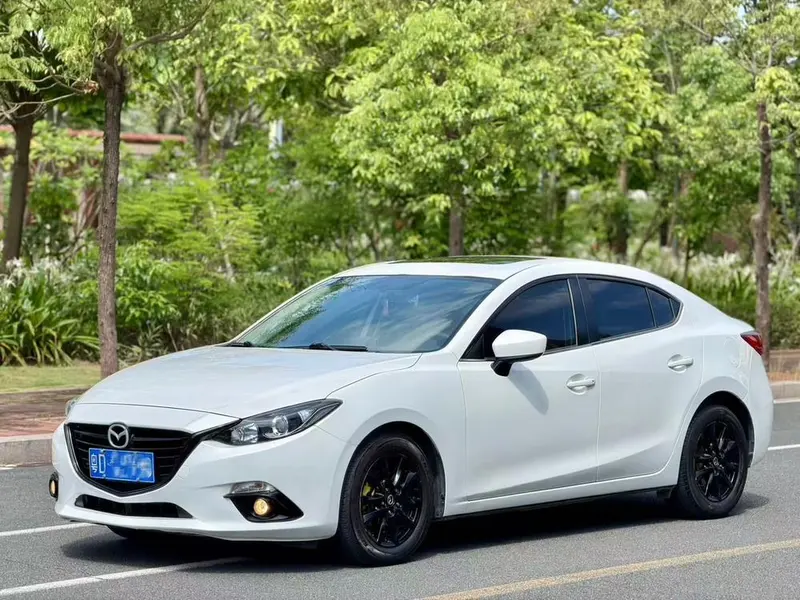 Mazda 3 Axela, 2014
