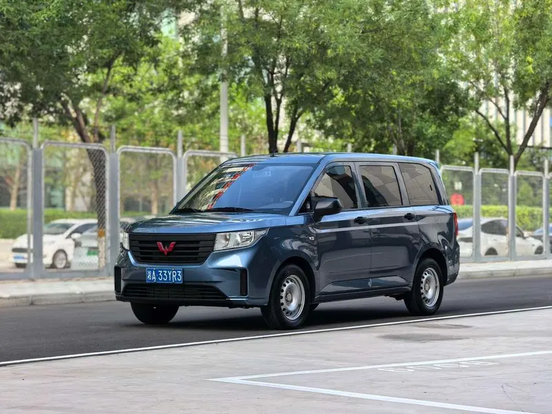 Wuling Hongguang PLUS, 2019