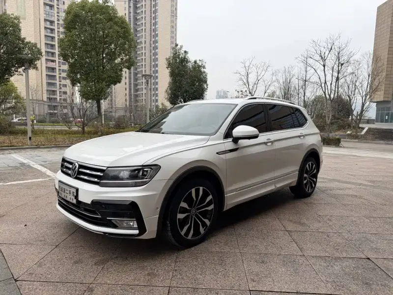Volkswagen Tiguan L, 2021