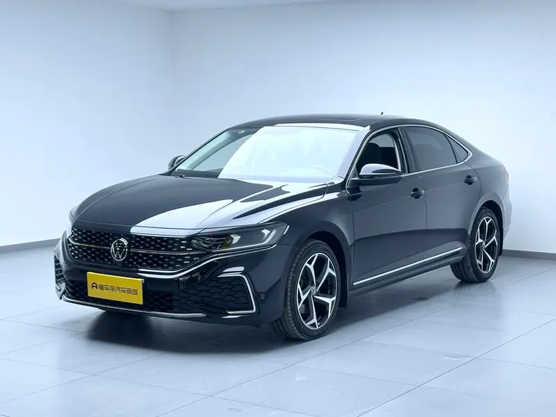 Volkswagen Passat, 2023