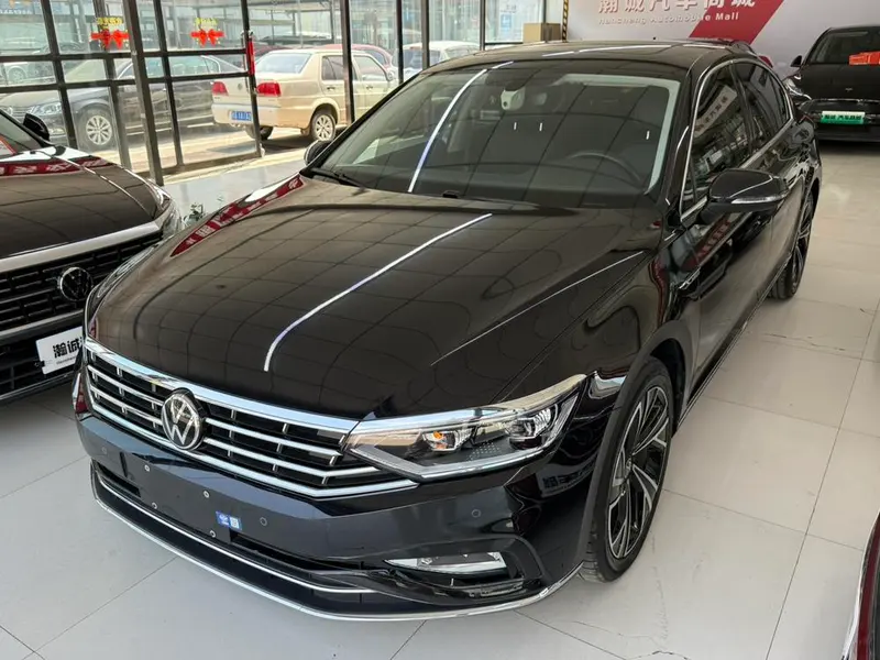 Volkswagen Magotan 330TSI DSG Luxury Version, 2020 — фото 1