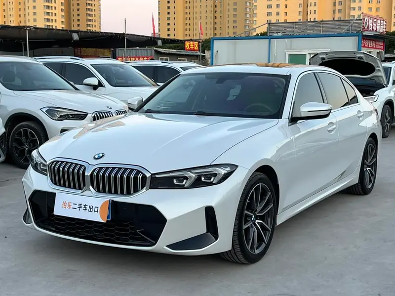 BMW 3-Series, 2023