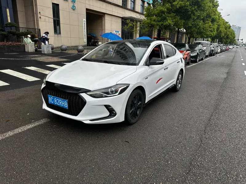 Hyundai Elantra Lingdong, 2018