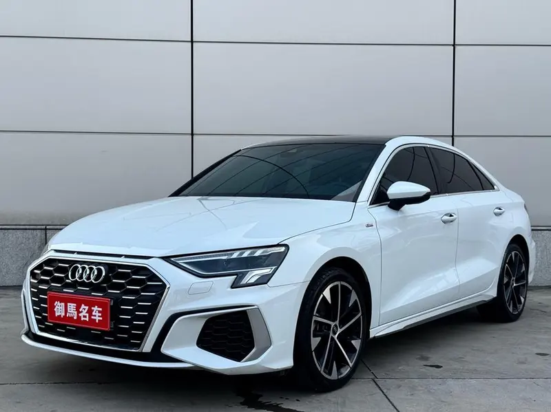 Audi A3 Facelift A3L Limousine 35 TFSI Fashion Sport Version, 2023 — фото 1