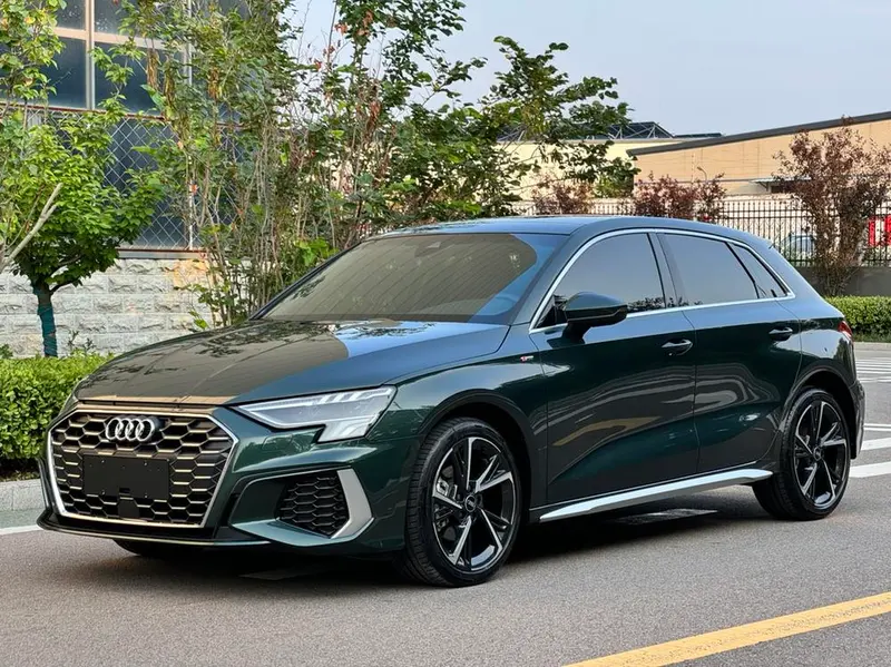 Audi A3 Facelift Sportback 35 TFSI Fashion Sport Version, 2023 — фото 1