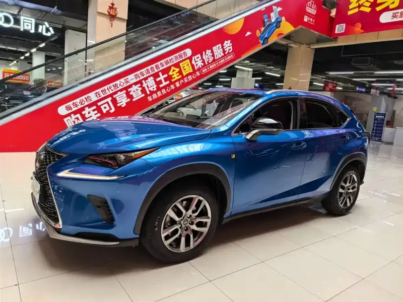 Lexus NX, 2017