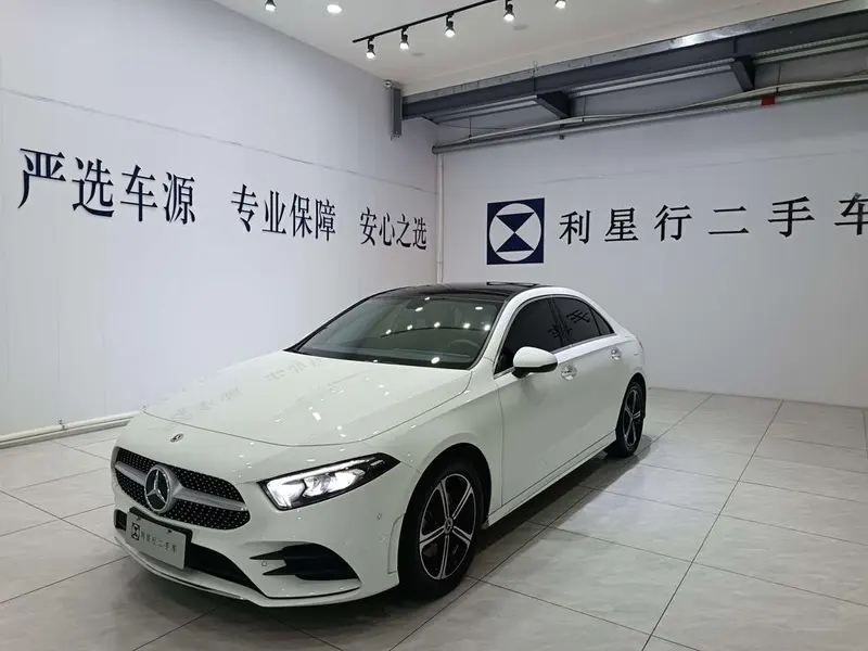 Mercedes-Benz A-Class A 200 L Sport Fashion Edition, 2023 — фото 1