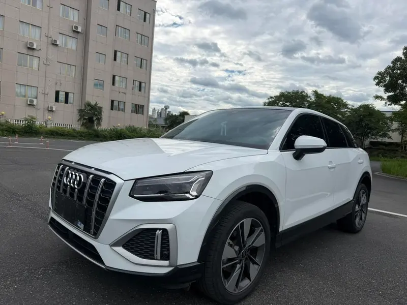 Audi Q2L, 2022