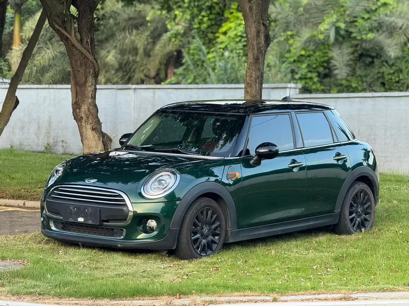 MINI MINI 1.2T ONE Edition, 2016 — фото 1