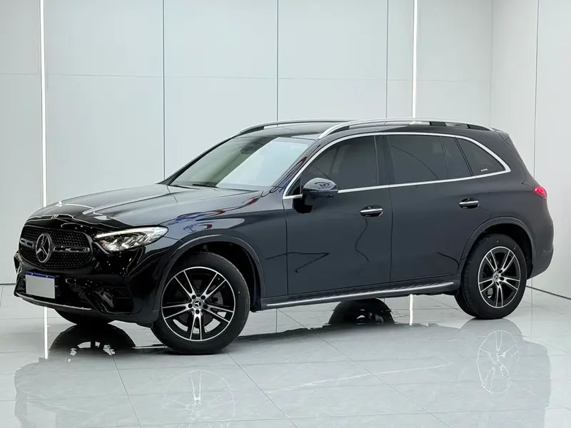 Mercedes-Benz GLC GLC 260 L 4MATIC Luxury Version 5 Seater, 2024 — фото 1