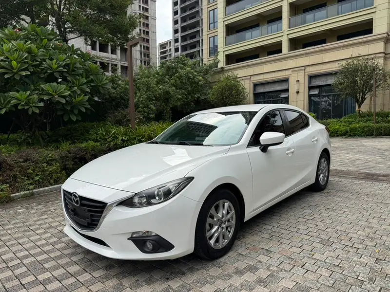 Mazda 3 Axela, 2014