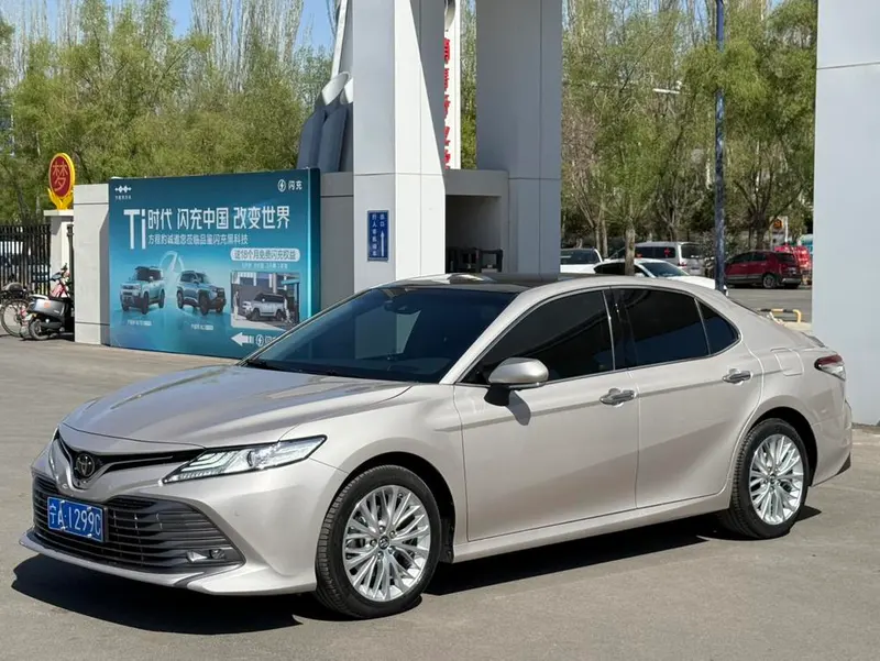 Toyota Camry, 2019