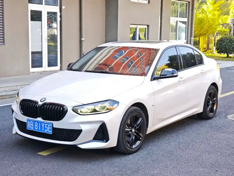 BMW 1 Series, 2021