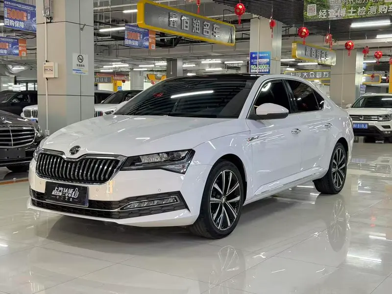 Skoda Superb TSI280 DSG Prestige Edition, 2022 — фото 1