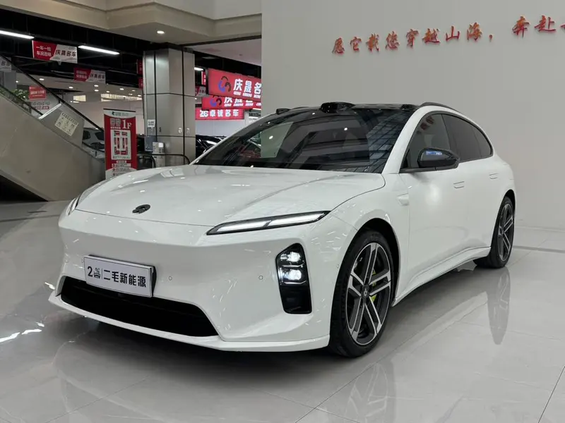 NIO ET5T 100kWh Champion юбилейная версия, 2025 — фото 1