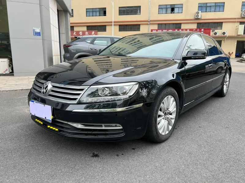 Volkswagen Phaeton, 2011