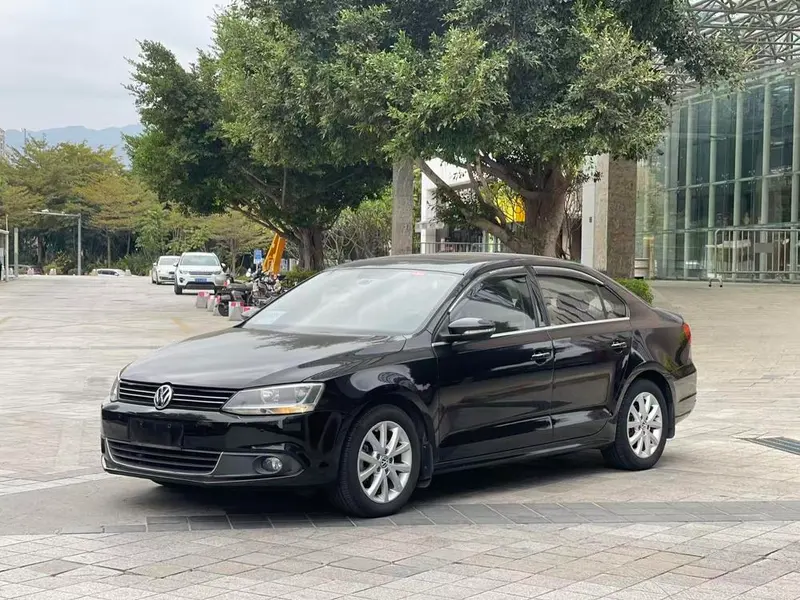 Volkswagen Sagitar, 2013
