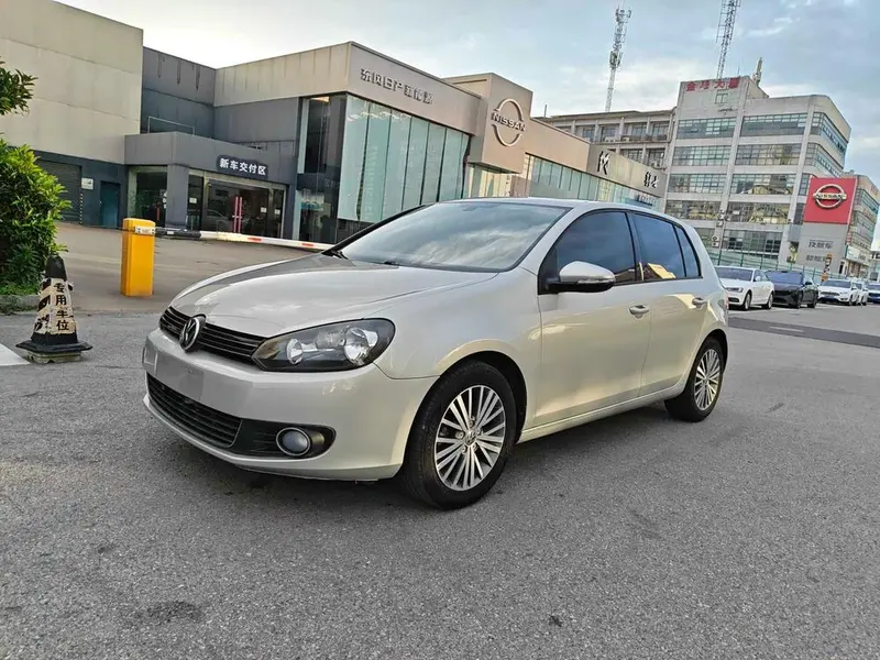 Volkswagen Golf 1.4TSI Auto Luxury Version, 2012 — фото 1