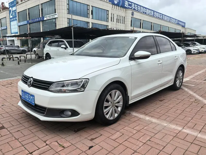 Volkswagen Sagitar, 2014
