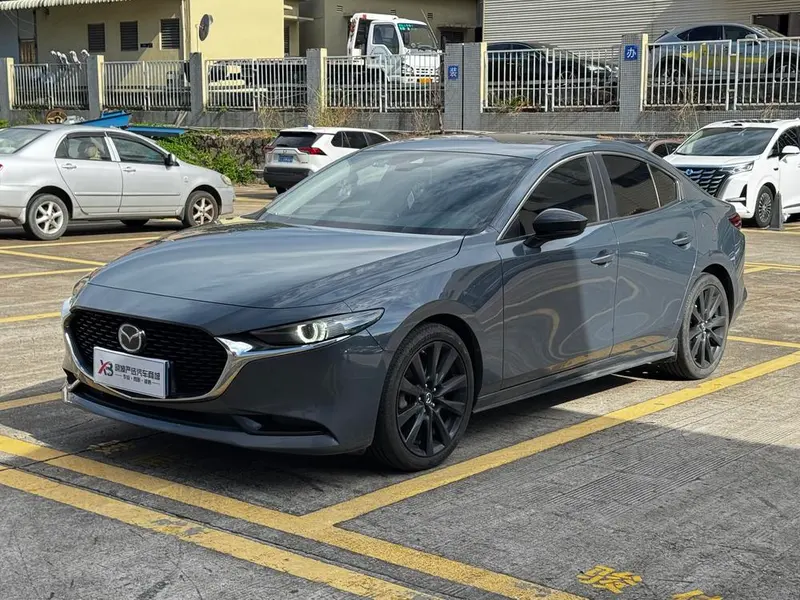 Mazda 3 Axela, 2022
